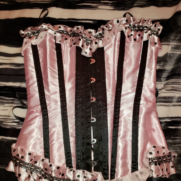 Bundle of ladies lingerie - Picture 4 of 16